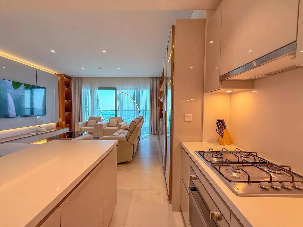 Elegant 2-Br With Modern Comfort Dubaj