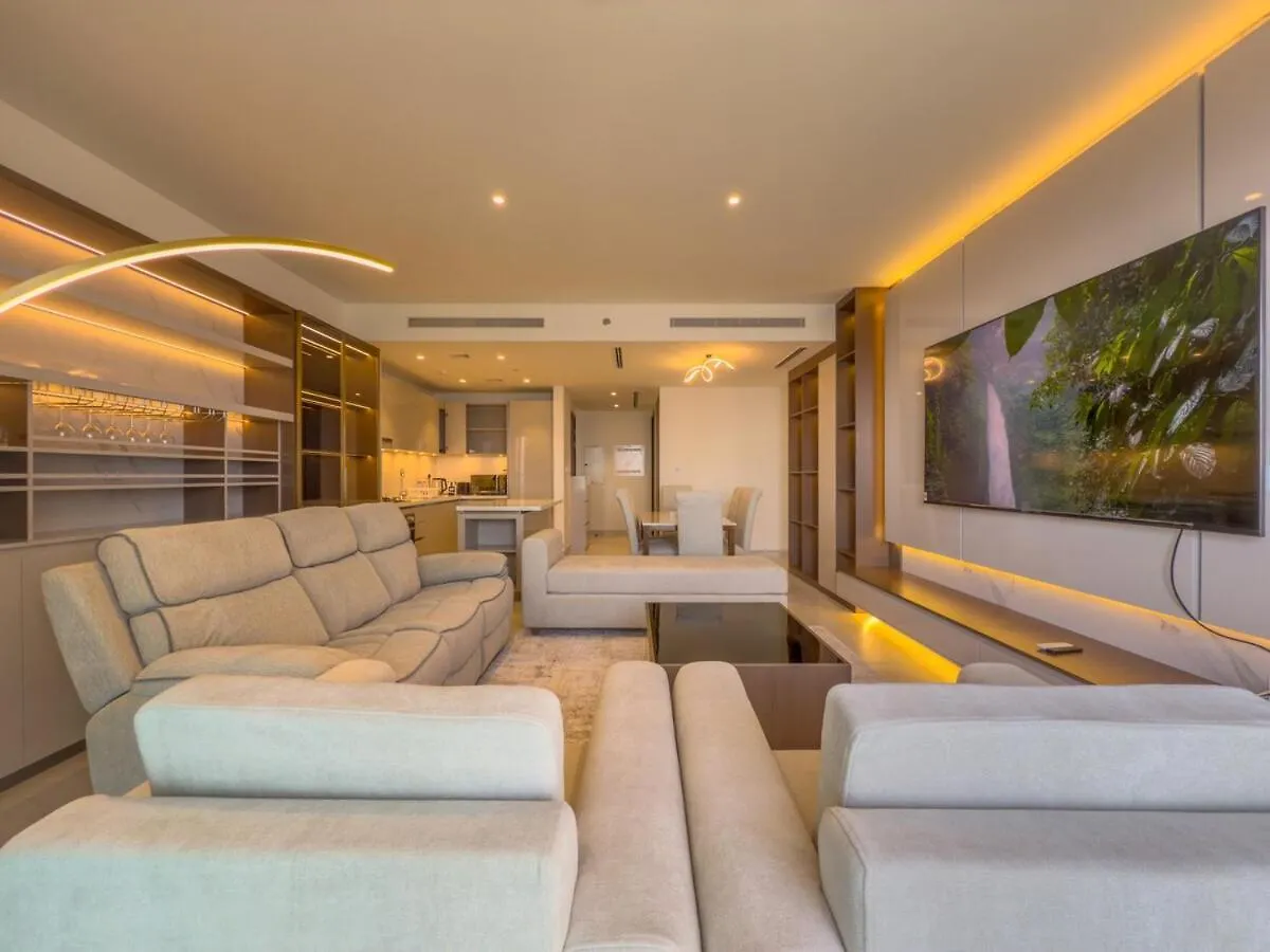 Elegant 2-Br With Modern Comfort Dubaj
