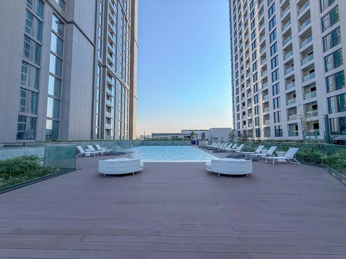 Elegant 2-Br With Modern Comfort Dubaj Apartmán